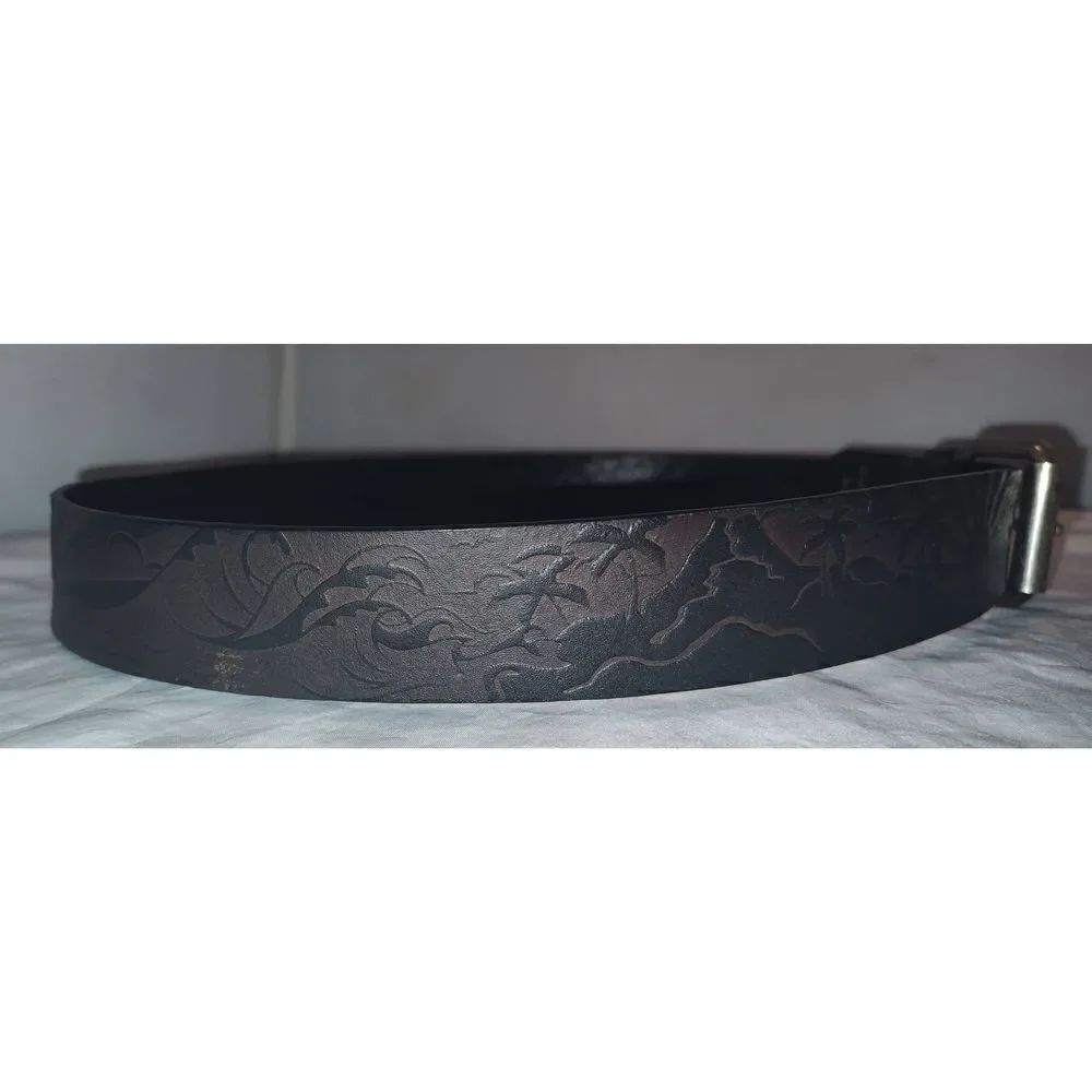 Sunset Beach Palm tree embossed Genuine leather belt Size 36 Brown with silver t